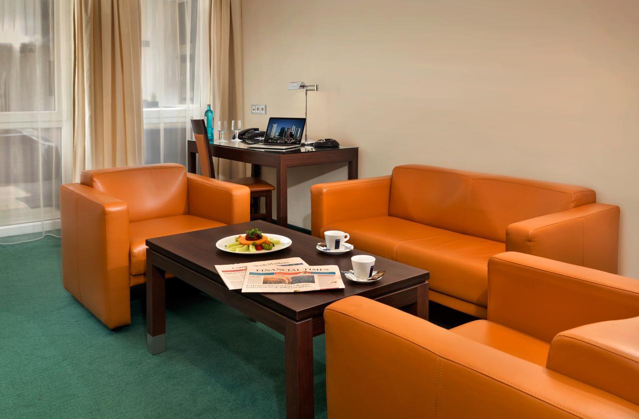 Flemings Hotel Frankfurt Hamburger Allee フランクフルト エクステリア 写真